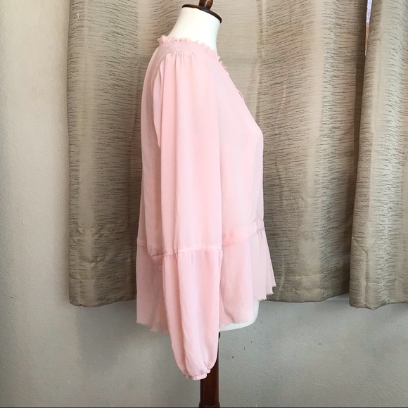 Chelsea28 Pale Pink Peasant Blouse Size Medium - Picture 3 of 5